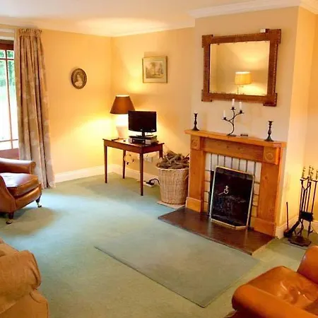 Chateau Sleeps 30 Wifi * Cill Airne