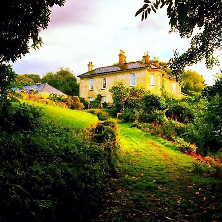 Chateau Sleeps 30 Wifi *